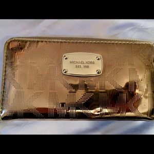 Michael Kors wristlet